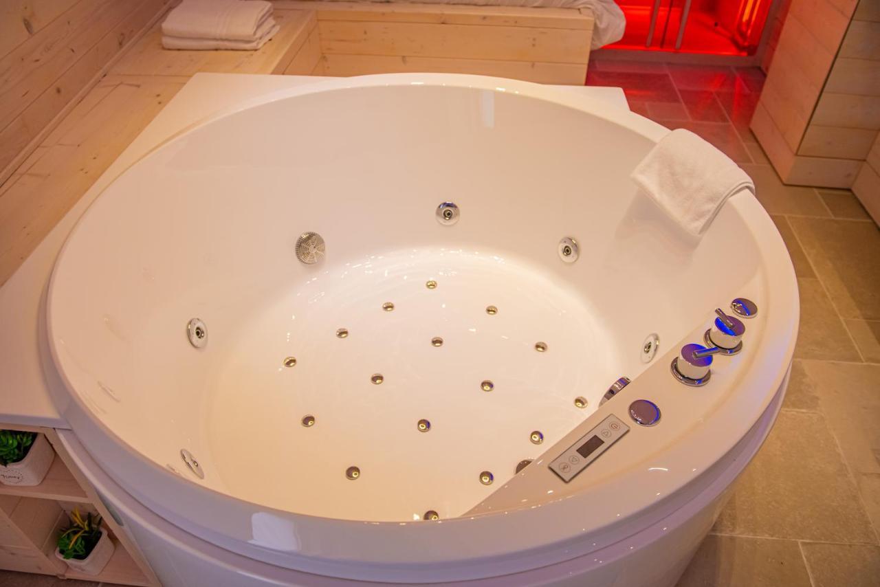 Artemide "Corte Segreta" B&B Suite Spa San Cipriano Picentino المظهر الخارجي الصورة