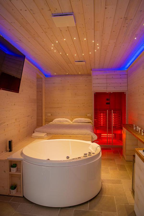 Artemide "Corte Segreta" B&B Suite Spa San Cipriano Picentino المظهر الخارجي الصورة