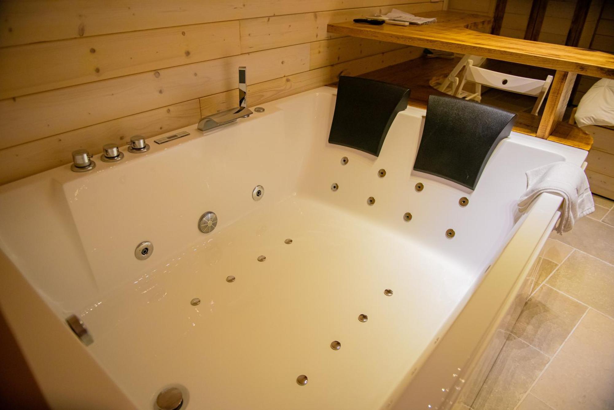 Artemide "Corte Segreta" B&B Suite Spa San Cipriano Picentino المظهر الخارجي الصورة